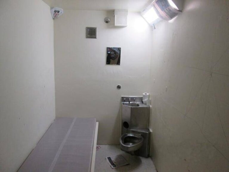 A solitary confinement cell is shown in a undated handout photo from the Office of the Correctional Investigator. THE CANADIAN PRESS/HO- Office of the Correctional Investigator